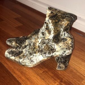 Jeffrey Campbell paisley velvet boots 7.5